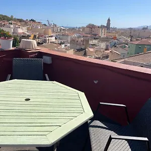 Two Bedroom In Center With Views Appartement